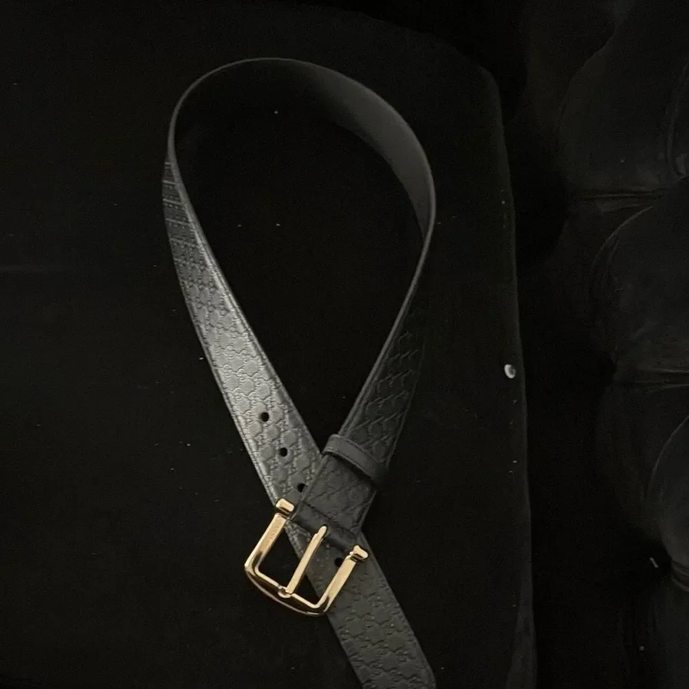 Brand new Gucci size 85 Black Leather Belt with Gold Buckle